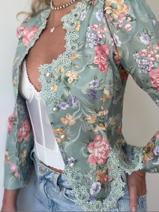 Nah Nah Petit Tops - Victorian Coquette 80s / 90s Structured Button Down Top